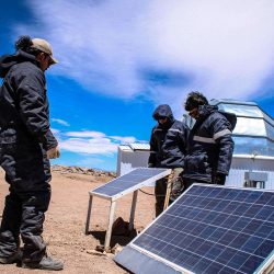 Colocación de paneles solares.